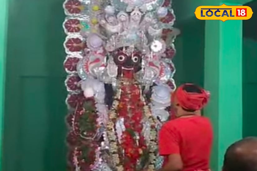 প্রাচীন শ্যামরায় কালী, বড় রায় কালী, ছোট কালীবাড়ির কালী, গঙ্গাময়ী, বেনে কালী কৌলিক পুজো বলে পরিচিত। কালীপুজোকে ঘিরে বিসর্জনের দিন গোকর্ণ হাইস্কুল চত্বরে বিশাল মেলা বসে। আতশবাজি প্রদর্শনী দেখার জন্য এলাকায় লক্ষাধিক মানুষ ভিড় করেন। (ছবি ও তথ্যঃ কৌশিক অধিকারী)