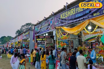২০ টাকা থেকে দাম শুরু! জেলার বাজি বাজারে চোখধাঁধানো সম্ভার, কোথায় কোথায় এই মার্কেট বসেছে ২০ টাকা থেকে দাম শুরু! জেলার বাজি বাজারে চোখধাঁধানো সম্ভার, কোথায় কোথায় এই মার্কেট বসেছে
