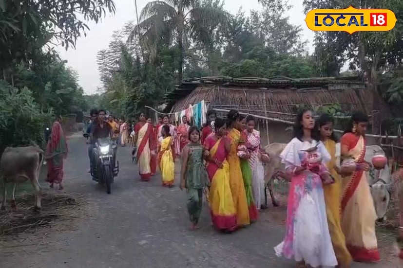 গ্রামের বাসিন্দারা পুজোর কদিন একসঙ্গে পংক্তি ভোজে মিলিত হন। এছাড়াও থাকে নিত্যদিন পুজো ও ভোগের ব্যবস্থা। প্রতিদিন রাতে লক্ষ্মী মঙ্গল গান অনুষ্ঠিত হয়। তাছাড়া থাকে গ্রামীণ বিভিন্ন লোক সংগীতের আসর লৌকিক এই দেবীর গঠন ও বিচিত্র। সুস্মিতা গোস্বামী 