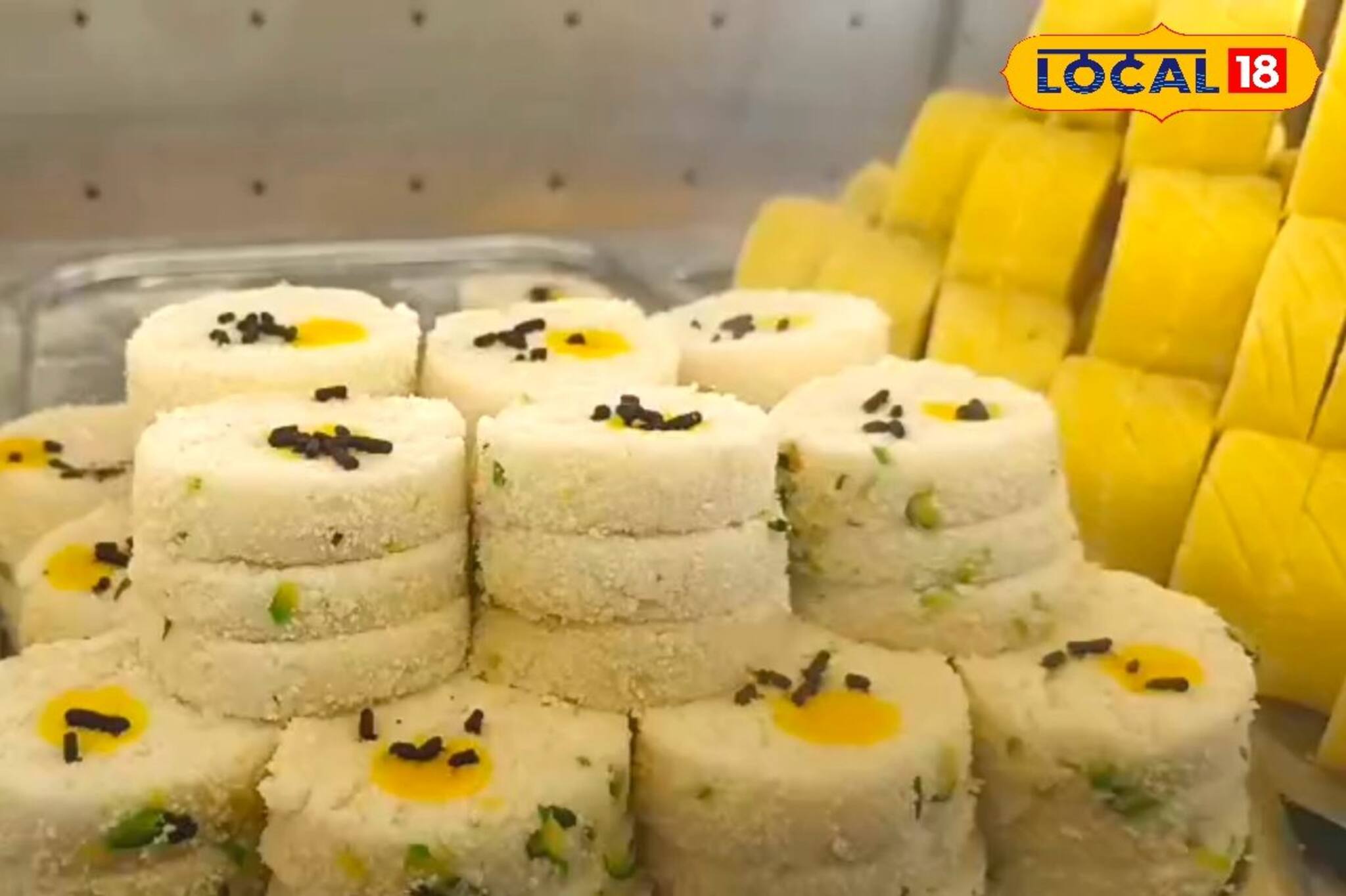 জলভরা-কাজু বরফি তো ছিলই, ভাইফোঁটায় এবার কী কী নতুন মিষ্টি বাজার কাঁপাচ্ছে? কেনার আগে জানুন