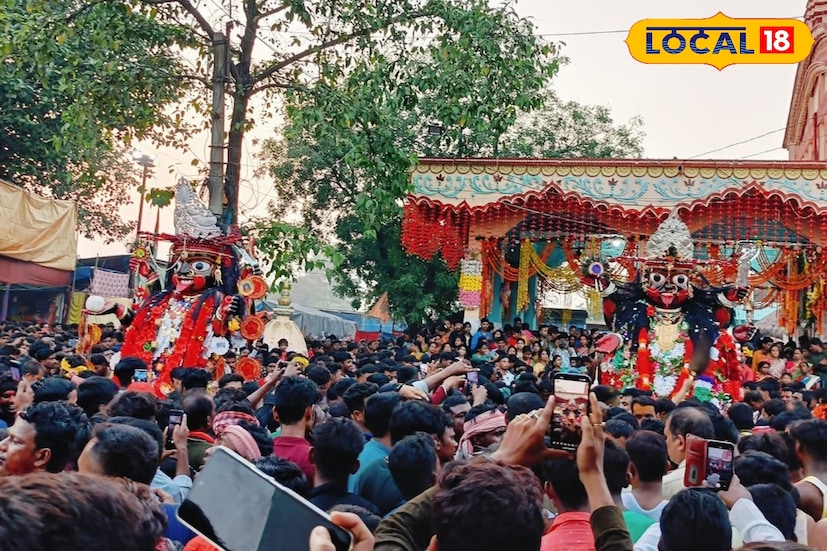 এই পুজোর অন্যতম বিশেষত্ব তিনটি প্রতিমার একত্রে বিসর্জন। স্থানীয়রা বিশ্বাস করেন, তিন দেবী তিন বোন। লোবা মা বড় বোন, বাবুপুরের মা মেজো বোন এবং বরাড়ির মা ছোট বোন। তাই বিসর্জনের দিনটিও হয়ে ওঠে এক পারিবারিক মিলনমেলা। দীপান্বিতা অমাবস্যার রাতে পুজো শেষে পরদিন সকাল থেকেই শুরু হয় ভাসানের প্রস্তুতি।