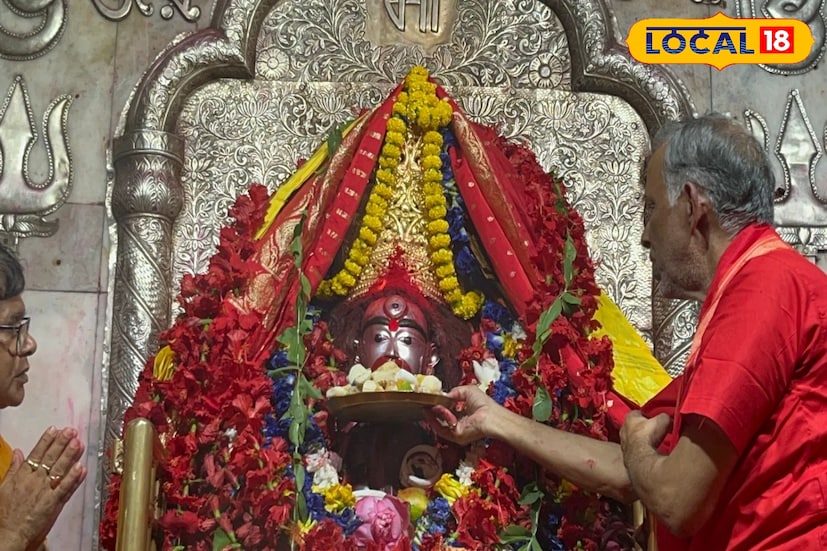 *যেহেতু তারাপীঠে কোন দেবীর মূর্তি পুজোর প্রচলন নেই সেই কারণেই তারাপীঠের সবচেয়ে বড় উৎসব নবান্ন উৎসব। তবে কী এই নবান্ন উৎসব! এই বিষয়ে তারাপীঠ মন্দিরের এক সেবায়েত গুরুসরণ বন্দ্যোপাধ্যায় জানান 