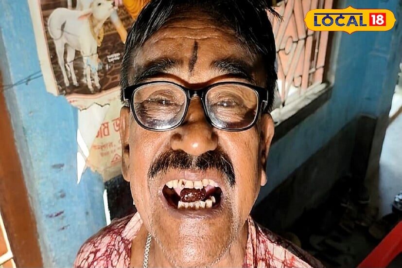 বোনের প্রশ্নের উত্তরে দাদা বলেছিলেন, যতদিন তুই ফেলতে না বলবি। তারপর থেকেই, একদিন দুদিন করে কেটেছে বেশ কয়েকটা ভাইফোঁটা। বোনকে দেওয়া কথা রাখতে দাদা মুখ থেকে ফেলেননি জলপাইয়ের ওই আঁটি। বোন মাঝে মাঝেই দাদার কাছে এসে দেখতে চাইতেন মুখে আছে কিনা ওই বীজটি। এক সময় কিছুটা হলেও অস্বস্তিতে পড়ে যান জয়দেব বাবু। কিন্তু যেহেতু বোন বিষয়টি নিয়ে উৎসাহ প্রকাশ করে, তাই মুখ থেকে ফেলেন নি ওই বীজটি