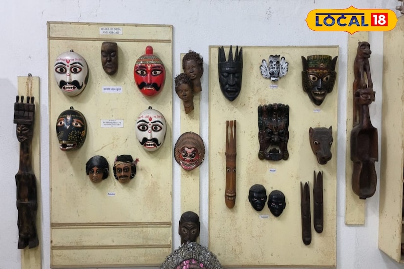 বাঁকুড়া শহর সংলগ্ন আলুইকান্দি এলাকায় রয়েছে এই মিউজিয়ামটি। গেলে চমকে যাবেন। মিউজিয়ামের কোষাধ্যক্ষ চন্দন শুক্লা বলেন, 