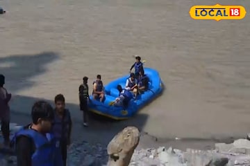 ক্ষত ভুলে ফের নতুন পাহাড়, তিস্তায় দাঁড় হাতে দাপাচ্ছেন পর্যটকরা, রইল ফটো ক্ষত ভুলে ফের নতুন পাহাড়, তিস্তায় দাঁড় হাতে দাপাচ্ছেন পর্যটকরা, রইল ফটো