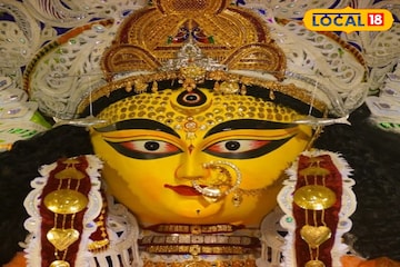 চন্দননগরের মতোই কৃষ্ণনগরেও এই বারোয়ারিতে শুরু হয়ে যাচ্ছে জগদ্ধাত্রী পুজো, হবে চার দিন ধরেই! চন্দননগরের মতোই কৃষ্ণনগরেও এই বারোয়ারিতে শুরু হয়ে যাচ্ছে জগদ্ধাত্রী পুজো, হবে চার দিন ধরেই!
