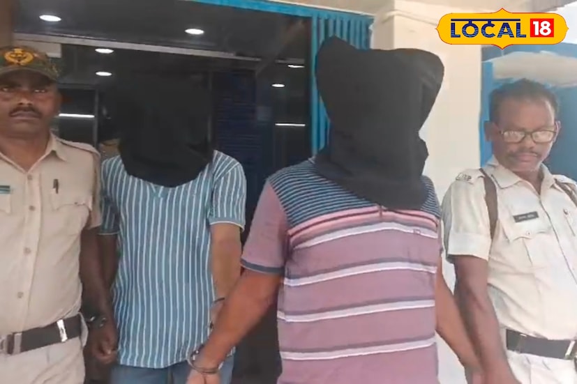 এই প্রসঙ্গে ব্যাঙ্ক ম্যানেজার অরিন্দম মিত্র জানান, 
