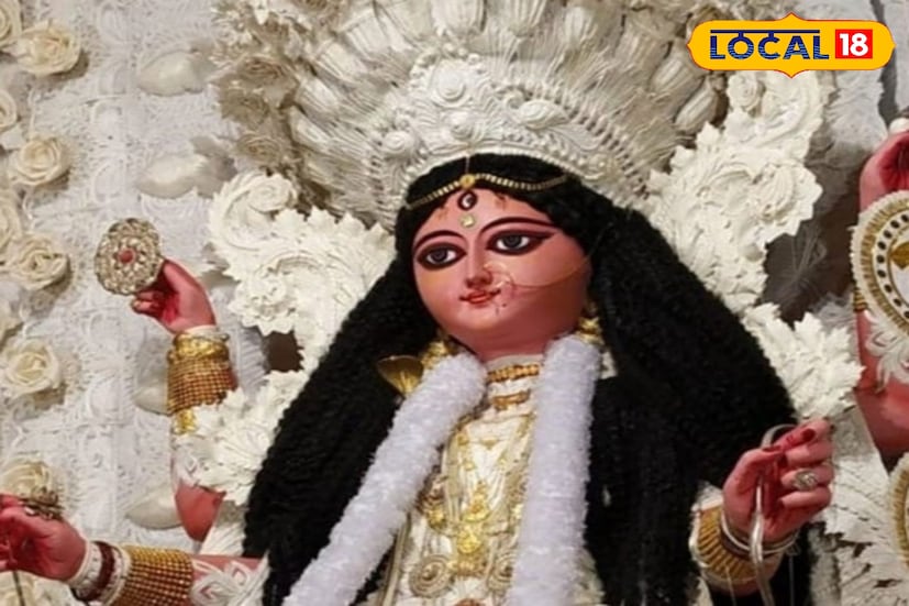 জ্যোতিষবীদ কৌশিক শাস্ত্রী জানাচ্ছেন, বৃশ্চিক রাশিতে বুধ এবং মঙ্গলের মিলনটি ২৭ অক্টোবর থেকে ২৩ নভেম্বর পর্যন্ত থাকবে। এমন পরিস্থিতিতে, এই মিলনটি কিছু রাশির জন্য শুভ এবং কারও কারও জন্য সমস্যা।
