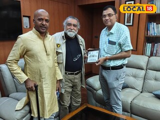 প্রহ্লাদ কক্করের সঙ্গে সৌজন্য সাক্ষাৎ 