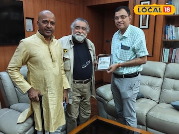 প্রহ্লাদ কক্করের সঙ্গে সৌজন্য সাক্ষাৎ  প্রহ্লাদ কক্করের সঙ্গে সৌজন্য সাক্ষাৎ