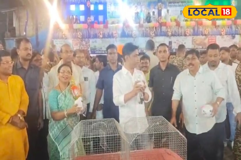 আতসবাজি ফাটিয়ে পায়রা উড়িয়ে রবার বলে শট মেরে এই খেলার উদ্বোধন করলেন জয়নগর লোকসভা কেন্দ্রের সাংসদ। হাসিমপুর কল্যাণ সংঘ ও দক্ষিন ২৪ পরগনা একাদশের মধ্যে প্রথম প্রীতিম্যাচ দিয়ে এই খেলার সূচনা হয়।