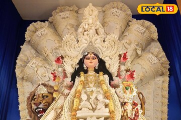 চন্দননগরের জগদ্ধাত্রী পুজোয় নজর কাড়ছে বর্ধমানের বনকাপাসির শিল্পীদের ‘ডাকের সাজ’