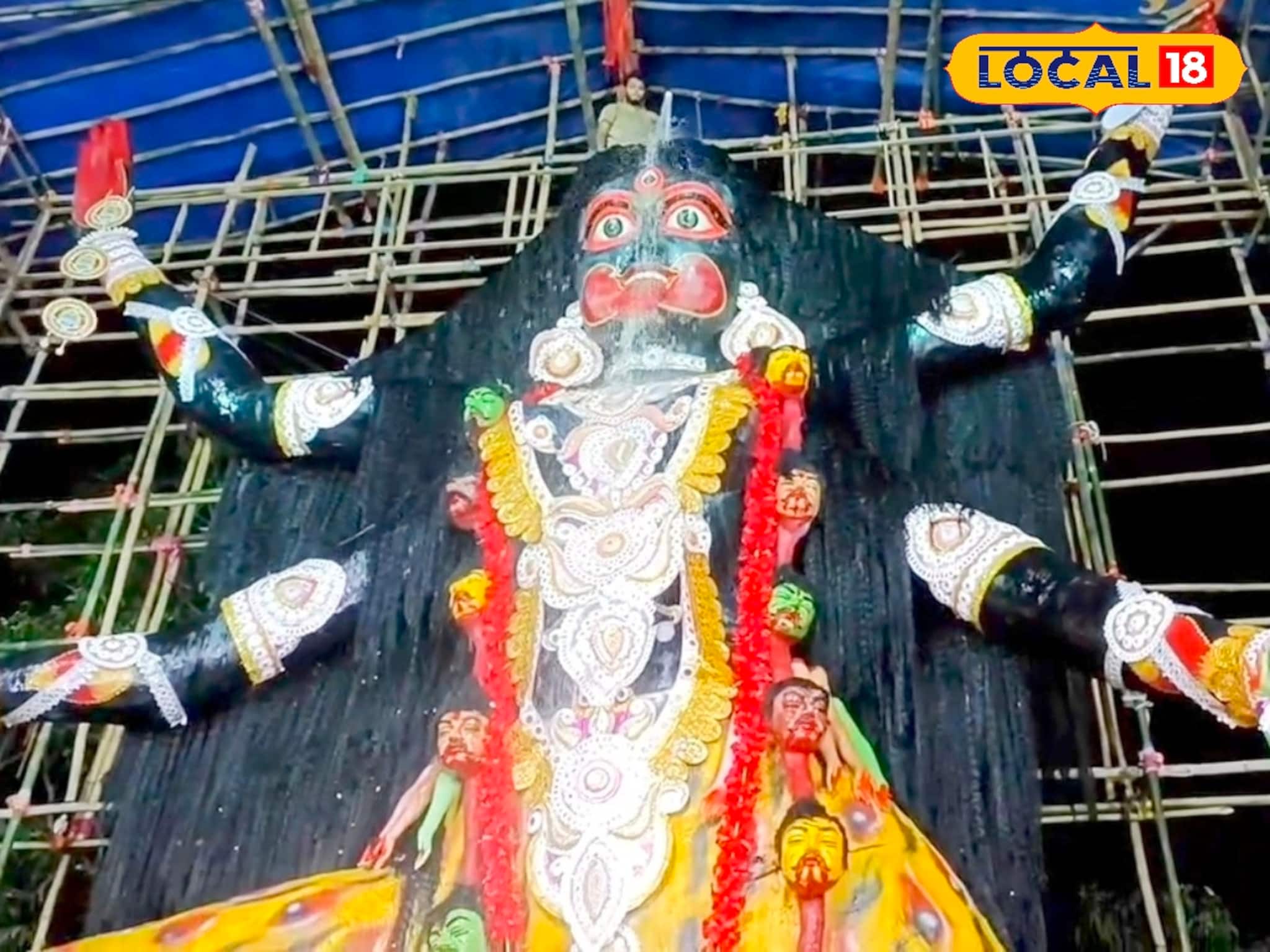 গ্রামে নদী থাকলেও মন্ডপেই নিরঞ্জন হয় মা উল্কা কালী! কেন জানেন?