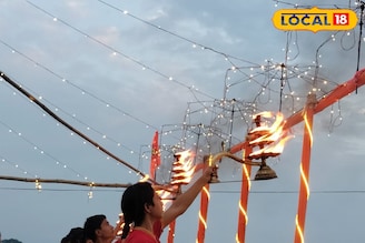 না ওখানে নেই গঙ্গা, কিন্তু বাসরা নদীতেই হল অবিকল বেনারসের গঙ্গারতি! ছট পুজোর ঘাটেই ভক্তদের