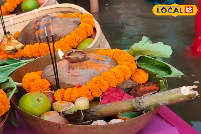 কাঁথি পৌরসভার কাউন্সিলর পম্পা মাইতি জানান, “ছট পুজো উপলক্ষে পৌরসভার তরফে বিশেষ পরিষ্কার-পরিচ্ছন্নতা অভিযান চালানো হয়েছে। সাধু জানা ঘাটে আলোর ও জলের সঠিক নিষ্কাশনের ব্যবস্থাও করা হয়েছে। ভক্তদের নিরাপত্তা ও স্বাচ্ছন্দ্য আমাদের প্রথম অগ্রাধিকার। পৌরসভার কর্মীরা সারাদিন ঘাটে নজর রাখছেন যাতে কোনও অসুবিধা না হয়।”
