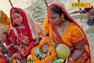 ব্যারাকপুরে আচমকা হলটা কী? গঙ্গার পাড়ে উপচে পড়ল ভিড়, কাতারে কাতারে মানুষের ঢল কেন?