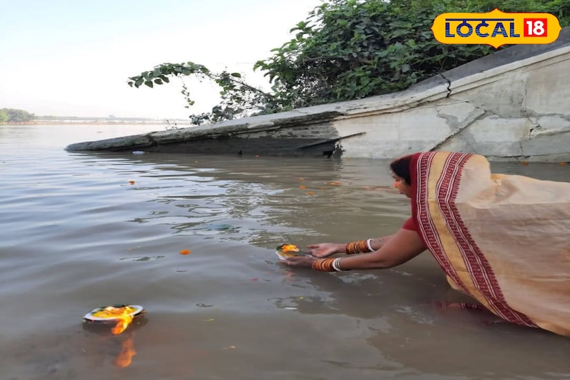 উত্তর ২৪ পরগনা, রুদ্র নারায়ণ রায়: জাঁকজমক ভাবে রাজ্যের বিভিন্ন প্রান্তের পাশাপাশি জেলায়ও পালিত হচ্ছে ছট পুজো উৎসব। মূলত এদিন গঙ্গা পুজোয় অংশ নেন ছটব্রতীরা। দীপাবলির পরেই পালিত হয়ে থাকে এই ছট পুজো। চার দিন ধরে চলে পুজো। ব্যারাকপুর শিল্পাঞ্চল সহ গঙ্গা তীরবর্তী হিন্দিভাষী মানুষদের মধ্যে এই উৎসবকে ঘিরে এখন তাই আনন্দের মেজাজ