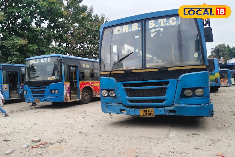 জলপাইগুড়িতে কোন বাস কখন ছাড়ে? রুট কি কি রয়েছে? যাত্রীদের সুবিধার্থে জানুন বিস্তারিত। জলপাইগুড়ি থেকে শিলিগুড়ি, হলদিবাড়ি ও মালবাজার রুটে যাত্রীদের সুবিধা রয়েছে NBSTC এর বাস পরিষেবার। যাত্রীদের সুবিধার্থে জলপাইগুড়ি ডিপো থেকে বিভিন্ন রুটে বাস পরিষেবার সময়সূচি সুশৃঙ্খলভাবে সাজিয়েছে NBSTC (North Bengal State Transport Corporation)। সকাল থেকেই ব্যস্ত থাকে জলপাইগুড়ি বাস ডিপো। শিলিগুড়ি, হলদিবাড়ি ও মালবাজারমুখী যাত্রীদের ভিড় প্রতিদিনই চোখে পড়ার মতো। জলপাইগুড়িতে কোন বাস কখন ছাড়ে? রুট কি কি রয়েছে? যাত্রীদের সুবিধার্থে জানুন বিস্তারিত। জলপাইগুড়ি থেকে শিলিগুড়ি, হলদিবাড়ি ও মালবাজার রুটে যাত্রীদের সুবিধা রয়েছে NBSTC এর বাস পরিষেবার। যাত্রীদের সুবিধার্থে জলপাইগুড়ি ডিপো থেকে বিভিন্ন রুটে বাস পরিষেবার সময়সূচি সুশৃঙ্খলভাবে সাজিয়েছে NBSTC (North Bengal State Transport Corporation)। সকাল থেকেই ব্যস্ত থাকে জলপাইগুড়ি বাস ডিপো। শিলিগুড়ি, হলদিবাড়ি ও মালবাজারমুখী যাত্রীদের ভিড় প্রতিদিনই চোখে পড়ার মতো।