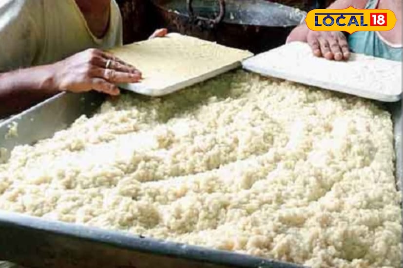 বসিরহাটের যেসব মানুষ কাজের সূত্রে বাইরে থাকেন, তারা ঘরে ফিরেই খোঁজ করেন প্রিয় কাঁচাগোল্লার। অনেকেই আবার আত্মীয়-স্বজনের বাড়িতে গেলে উপহার হিসেবে নিয়ে যান এই মিষ্টি। বসিরহাটের এক টুকরো ঘ্রাণ পৌঁছে যায় দূরে থাকা প্রিয়জনের কাছে।