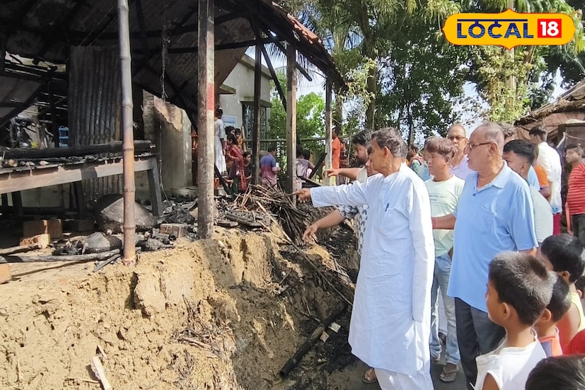 স্থানীয় প্রশাসন সূত্রে জানা গিয়েছে, আগুন লাগার সঠিক কারণ এখনও স্পষ্ট নয়। প্রাথমিকভাবে অনুমান করা হচ্ছে, বৈদ্যুতিক শর্ট সার্কিট থেকেই হয়তো এই অগ্নিকাণ্ড ঘটতে পারে। ঘটনার তদন্ত শুরু হয়েছে। (তথ্য ও ছবি: বনোয়ারীলাল চৌধুরী)