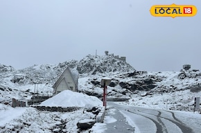 ফের তুষারপাত, হুড়মুড়িয়ে নামল তাপমাত্রা! অ্যালার্টের মধ্যেও চুটিয়ে উপভোগ করছে পর্যটকরা
