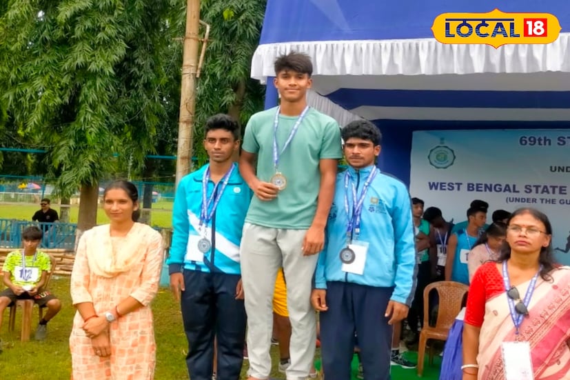 ৩০ অক্টোবর কলকাতার সল্টলেকে রাজ্যস্তরের স্কুল অ্যাথলেটিক্স চ্যাম্পিয়নশিপ অনুষ্ঠিত হয়। সেখানে ১০০ মিটার, ৮০০ মিটার, ৩০০০ মিটার দৌড়,‌ শটপুট, জ্যাভলিন থ্রো ইত্যাদি প্রতিযোগিতায় অংশগ্রহণ করেন মালদহের বিভিন্ন স্কুলের ৭ জন খেলোয়াড়।