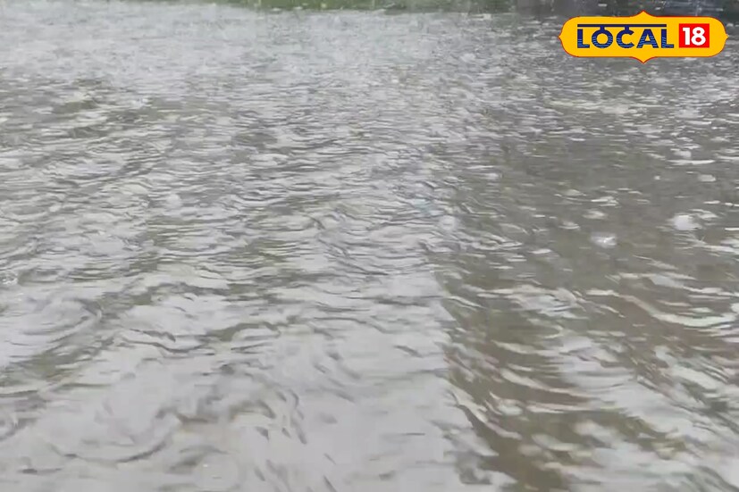 তবে জেলা প্রশাসনের পক্ষ থেকে আগামী ২৪ ঘন্টা সতর্ক থাকতে বলা হয়েছে জেলাবাসীকে। বৃষ্টিপাতের পরিমাণ বাড়লে এবং এলাকায় নদীর জল প্রবেশ করলে বাসিন্দাদের অন্যত্র সরিয়ে নেওয়া হবে।