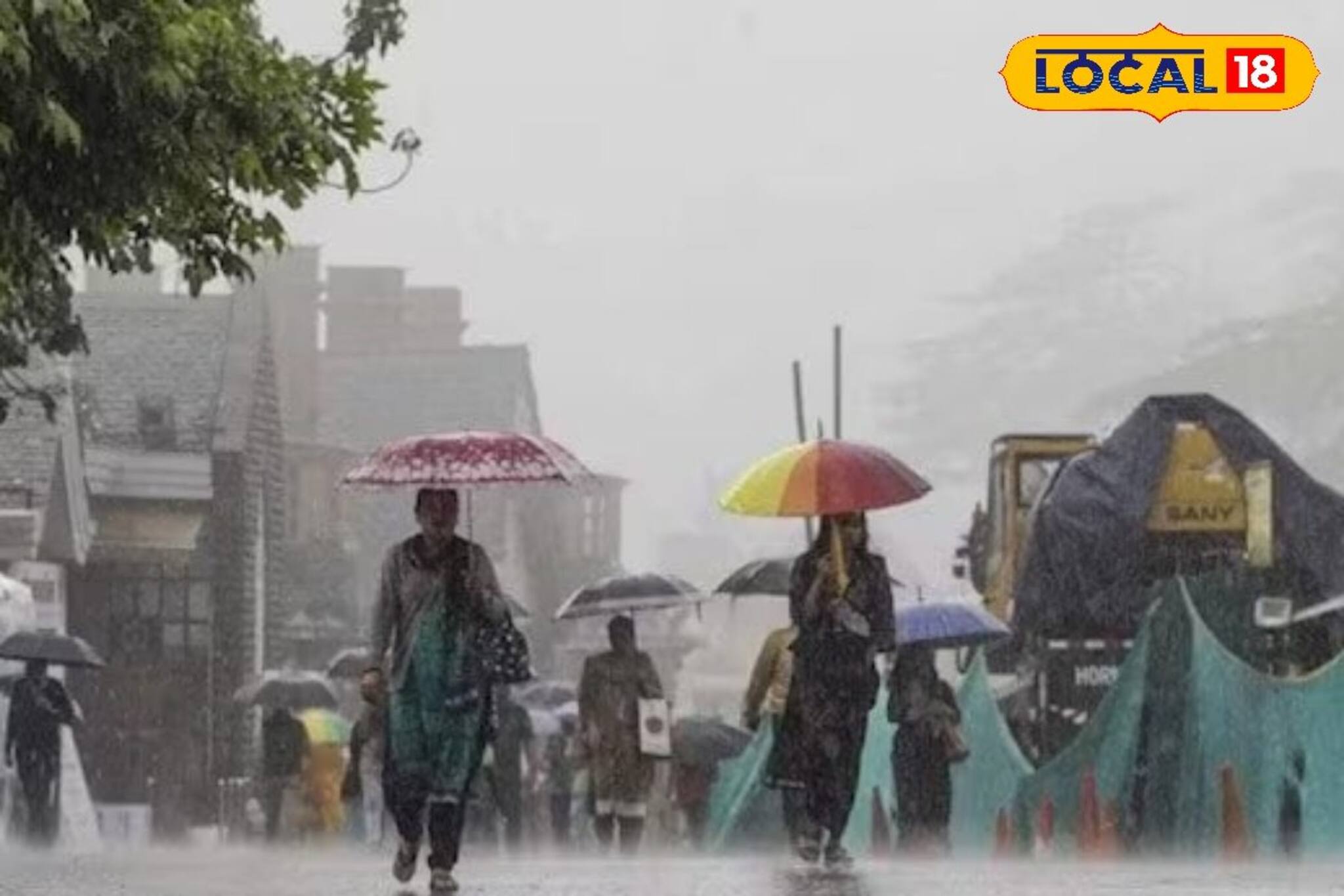 North Bengal On Red Alert: সাইক্লোন ছুঁয়ে যায়নি, কিন্তু উত্তরে প্রকৃতির ফের একবার রুদ্ররূপ, ল্যান্ডস্লাইড-তুষারপাত পর্যটকদের জন্য জারি রেড অ্যালার্ট