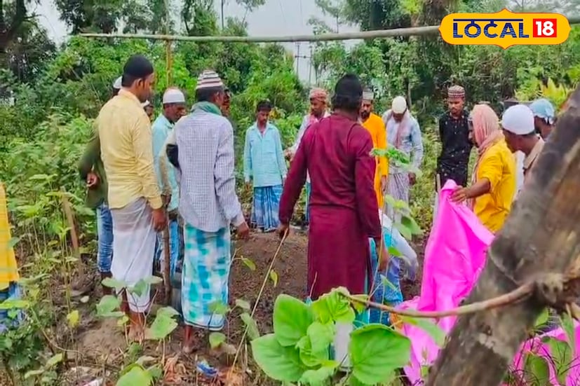 অন্যদিকে অভিযুক্ত সেচ দফতরের জায়গা দখলের কথা স্বীকার করলেও রাস্তা বন্ধ করার কথা মানতে নারাজ। যদিও এই ঘটনার পর দ্রুত ব্যবস্থা নেওয়ার আশ্বাস দিয়েছেন মালদা জেলা পরিষদের সহকারী সভাধিপতি এটিএম রফিকুল হোসেন। তিনি জানান, 