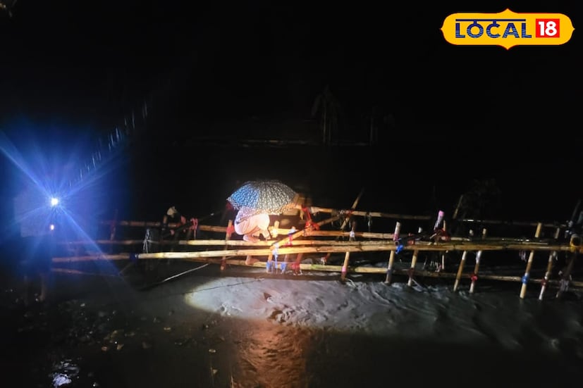 প্রশাসনের পক্ষ থেকে জানা গিয়েছে, এই কাঠের সেতুর নীচে আটকে থাকা বাঁশের সাঁকো যদি বের করা সম্ভব না হয় এবং এরকম বৃষ্টি যদি চলতে থাকে তাহলে ফের কাঠের সেতুটি ভেঙে পড়তে পারে। এক সপ্তাহও হয়নি মাদারিহাটের পর্যটন স্বাভাবিক হয়েছিল, আবারও পর্যটন ব্যবসায় দুশ্চিন্তার কালো মেঘ ঘনিয়েছে।