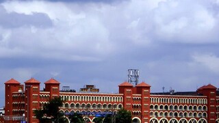 পুজোয় হাওড়া স্টেশন দিয়ে কত মানুষ যাতায়াত করল জানেন ? (File Photo)