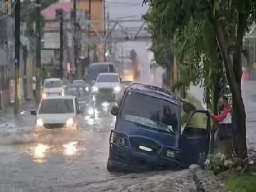 ঝড়টি কিউবায় আঘাত হানবে এবং বাহামা এবং টার্কস ও কাইকোস দ্বীপপুঞ্জ সহ ক্যারিবিয়ানের অন্যান্য অংশে তীব্র আবহাওয়া বয়ে আনবে বলে আশা করা হচ্ছে।