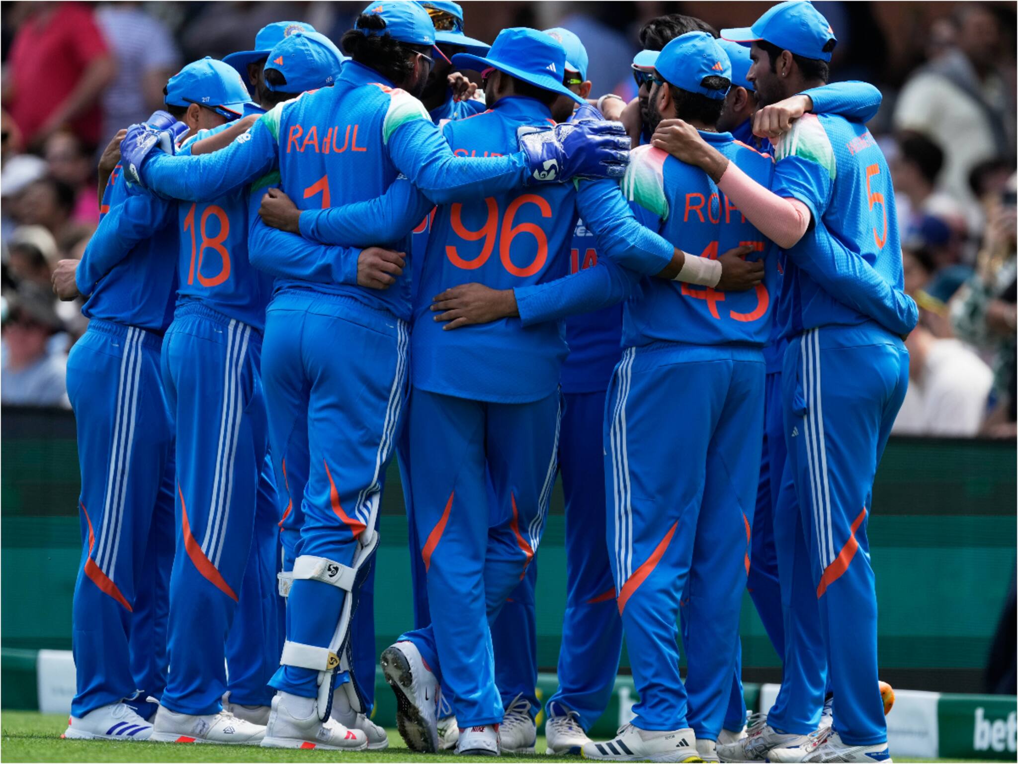 টিম ইন্ডিয়ার জার্সির রং নীল কেন? কী কারণ এর পেছনে? জেনে নিন বিস্তারিত