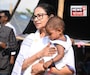 Mamata Banerjee | শিশুদের উপহার তুলে দিলেন মমতা বন্দ্যোপাধ্যায়