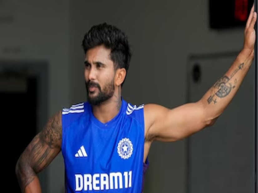 রেড্ডি কি সুস্থ হয়ে ফিরবেন?সংবাদ সম্মেলনে অধিনায়ক সূর্যকুমার যাদবও ইঙ্গিত দিয়েছেন যে অলরাউন্ডার নীতীশ কুমার রেড্ডি প্রথম টি টোয়েন্টি ম্যাচে প্রথম একাদশে ফিরতে পারেন৷ চোটের কারণে তৃতীয় ও শেষ ওয়ানডে থেকে ছিটকে গিয়েছিলেন, কিন্তু অধিনায়কের ইঙ্গিত তিনি টি-টোয়েন্টি সিরিজের জন্য উপলব্ধ থাকতে পারেন। সূর্যকুমার যাদব বললেন, 