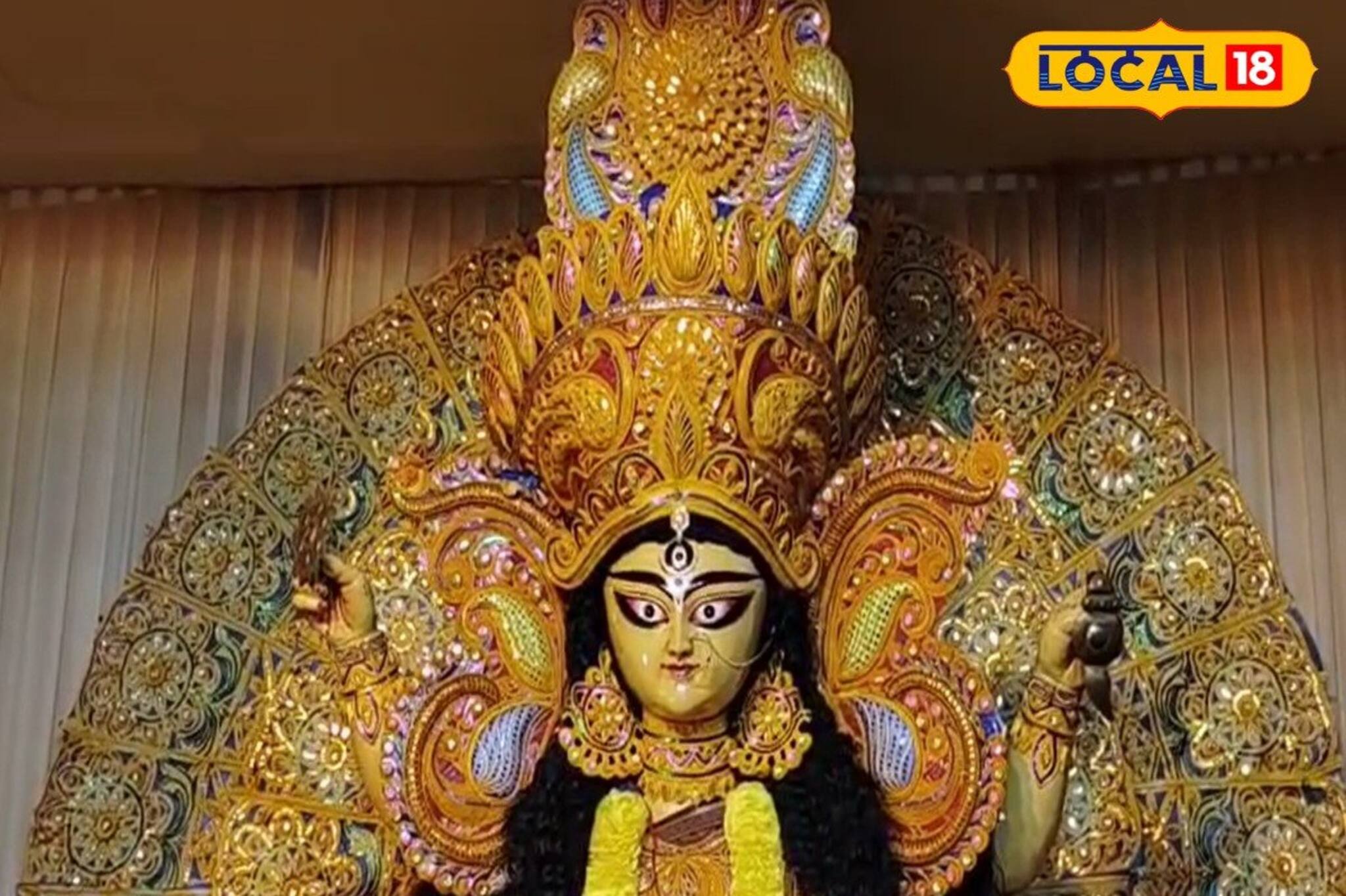 কালনায় শতবর্ষ প্রাচীন জগদ্ধাত্রী পুজো! সাংসদের হাতে উদ্বোধন, বস্ত্র বিতরণ