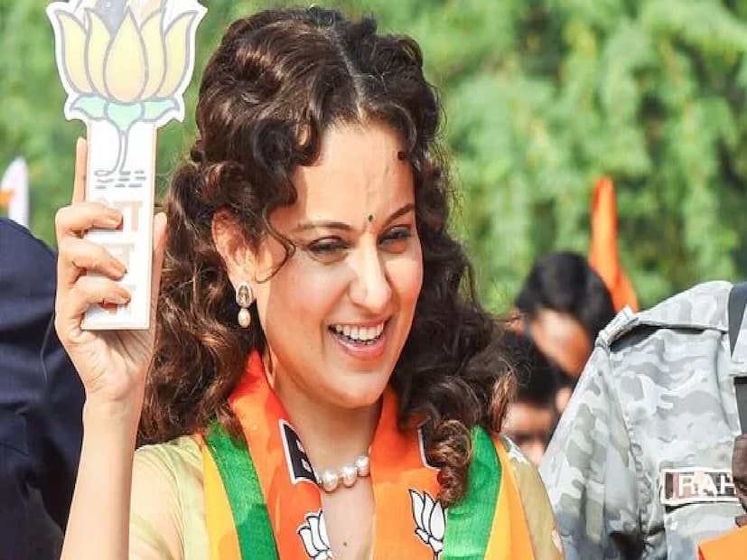 তবে, অভিযোগকারী মহিন্দর কৌরের আইনজীবী অ্যাডভোকেট রাঘবীর সিংহ বেহনিওয়াল কঙ্গনার দাবিগুলি খারিজ করেছেন। তিনি বলেন যে কঙ্গনা আদালতে বলেছেন যে তিনি ভুল করে রিট্যুইট করেছেন এবং কাউকে লক্ষ্য করে কোনও কথা বলেননি৷ করেননি। কিন্তু আমার মক্কেলের স্বামী লভ সিংহ জানিয়েছেন যে কঙ্গনা আগে কখনও ক্ষমা চাননি। তিনি নিরাপত্তার কারণে ব্যক্তিগত উপস্থিতি থেকে স্থায়ী ছাড়ের আবেদন করেছেন৷ তিনি আরও বলেন যার আমরা বিরোধিতা করেছি কারণ এই আবেদন আজই প্রাপ্ত হয়েছিল। লভ সিংহ জানিয়েছেন যে তার স্ত্রী মহিন্দর কৌর খারাপ স্বাস্থ্যের কারণে শুনানিতে অংশ নিতে পারেননি।