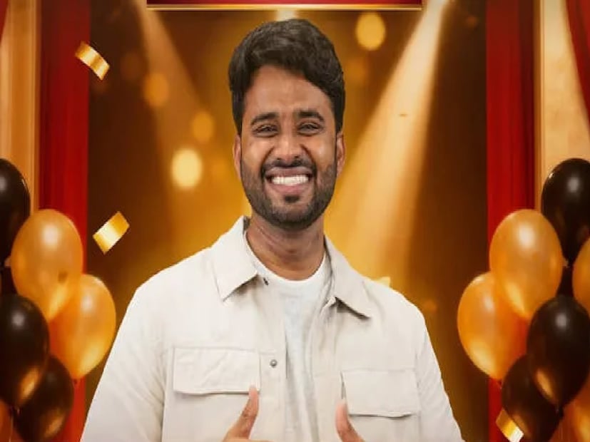 অনিল জানান, তিনি একবারেই ১২টি টিকিট কিনেছিলেন। সেই টিকিটগুলির মধ্যেই লুকিয়ে ছিল তাঁর জীবনের মোড় ঘোরানো নম্বর।