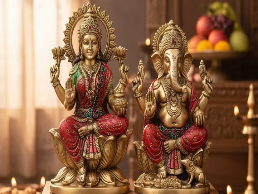 দিওয়ালি বা দীপাবলি ভারতের খুবই জনপ্রিয় একটি উৎসব। প্রতি বছর কার্তিক মাসের অমাবস্যার দিনে দীপাবলি উদযাপিত হয়। এই বছর, দীপাবলি সোমবার, ২০ অক্টোবর পড়েছে।