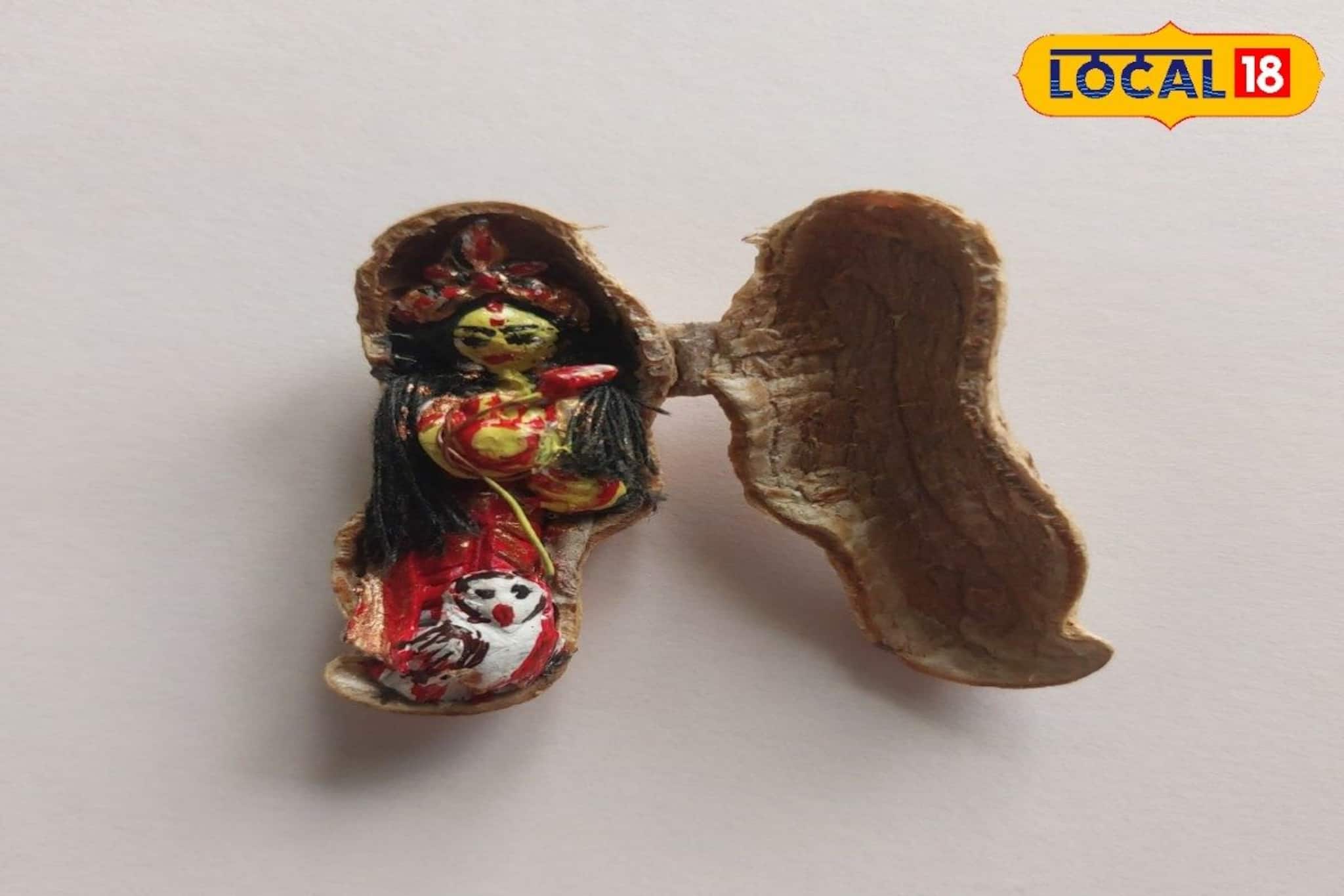 বাদাম খুলতেই বেরিয়ে এলেন স্বয়ং মা লক্ষ্মী! কোজাগরী লক্ষ্মীপুজোর আগে তাজ্জব ঘটনা বাঁকুড়ায়, ঢি-ঢি পড়ল এলাকায়