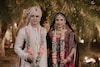 ৫৪ বছর বয়সে এসে বিয়ে, কনে ১৭ বছরের ছোট, চিনতে পারছেন জনপ্রিয় এই অভিনেতাকে?
