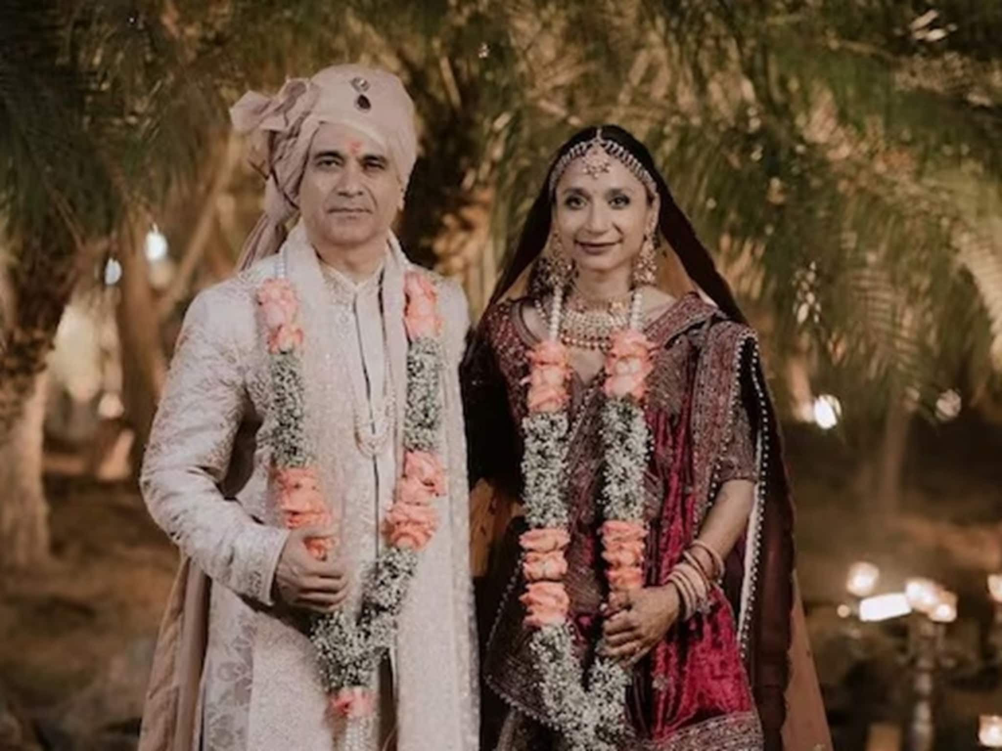 ৫৪ বছর বয়সে এসে বিয়ে, কনে ১৭ বছরের ছোট, চিনতে পারছেন জনপ্রিয় এই অভিনেতাকে?