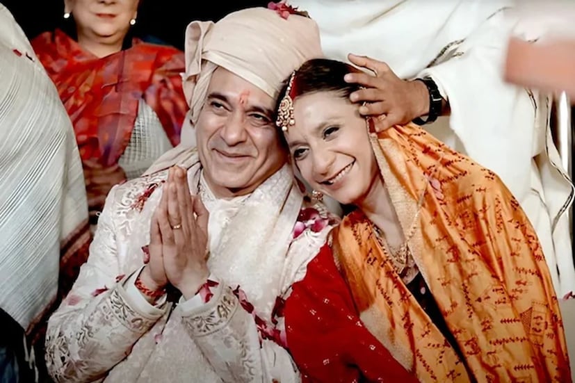 শ্রুতি আরও বলেন, ‘‘আমার পরিবারকে রাজি করাতে আমার ২ বছর সময় লেগেছে। আমি তাদের বলেছিলাম যে আমি মণীশকেই বিয়ে করব। আমি এটাও স্পষ্ট করে দিয়েছিলাম যে যদি তারা মত না দেয়, তাহলে আমি বিয়ে করব না। এত কিছু করার পরেও তাদের এই সম্পর্কটা মেনে নিতে দুই বছর লেগেছে ৷’’ (Photo: Instagram)