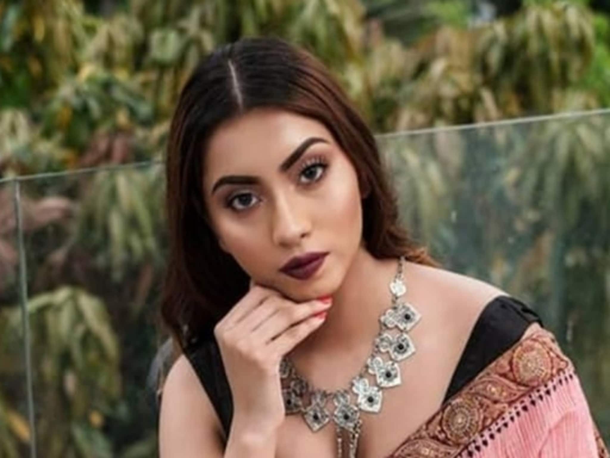 কেলেঙ্কারিতে ধরা পড়েছেন বাংলাদেশি সুন্দরী ! ‘সৌদি বাদশাহর উপহার’ আর রাষ্ট্রদূতের সঙ্গে প্রেমের কারণে জেলে