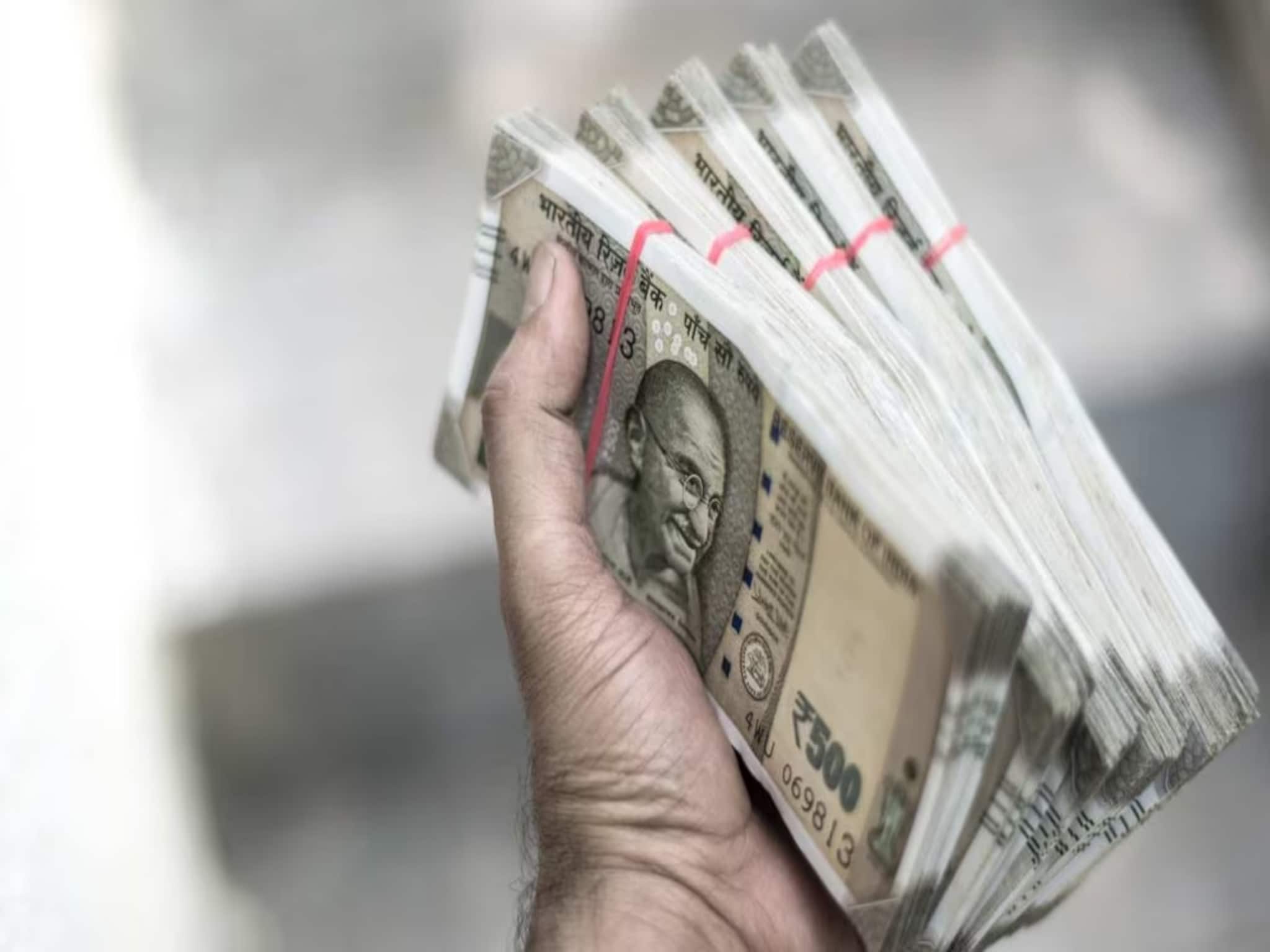 Business Ideas: বসে না থেকে মাত্র ৮০০ টাকা দিয়ে শুরু করুন এই ব্যবসা, প্রতি মাসে রোজগার হবে মোটা টাকা! 