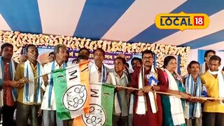 তৃণমূলে যোগদান শতাধিক বিজেপি কর্মী-সমর্থকের তৃণমূলে যোগদান শতাধিক বিজেপি কর্মী-সমর্থকের