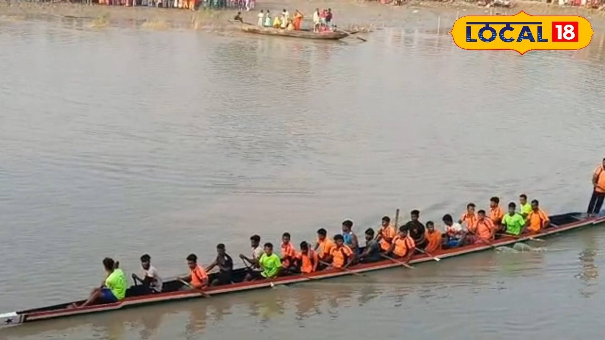 গ্রামীণ ঐতিহ্য ও পরম্পরার পাল তুলল ভৈরব! নৌকা বাইচ ঘিরে আলাদাই আকর্ষণ