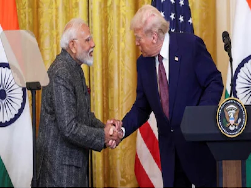 : এই মুহূর্তে আমেরিকার সঙ্গে ভারতের বাণিজ্যিক সম্পর্ক বেশ জটিল অঙ্কে আটকে৷ ট্রাম্প প্রশাসনের ট্যারিফ ওয়ার নিয়ে অসন্তোষ থাকলেও গাজায় মার্কিন যুক্তরাষ্ট্রের শান্তি ফেরানোর চেষ্টায় ডোনাল্ড ট্রাম্পের পদক্ষেপকে ভূয়সী প্রশংসা করলেন নরেন্দ্র মোদি৷  শনিবার সকালে প্রধানমন্ত্রী নরেন্দ্র মোদি গাজায় যুদ্ধের অবসান এবং শান্তি প্রতিষ্ঠায় মার্কিন প্রশাসনের প্রচেষ্টাকে স্বাগত জানিয়েছেন৷ মার্কিন প্রেসিডেন্ট ডোনাল্ড ট্রাম্পের নেতৃত্ব এবং প্রচেষ্টা ‘নির্ধারক অগ্রগতি’ পেয়েছে৷