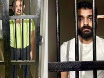 উভয়কেই আদালতে হাজির করা হয়