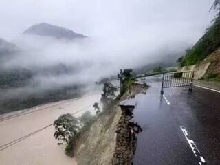 সড়ক মেরামতির জন্য চারদিন রাস্তা সম্পূর্ণ বন্ধ রাখার সিদ্ধান্ত নেওয়া হয়েছে
